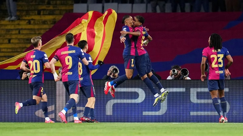 Barcelona tiếp tục gắn bó với sân Olympic