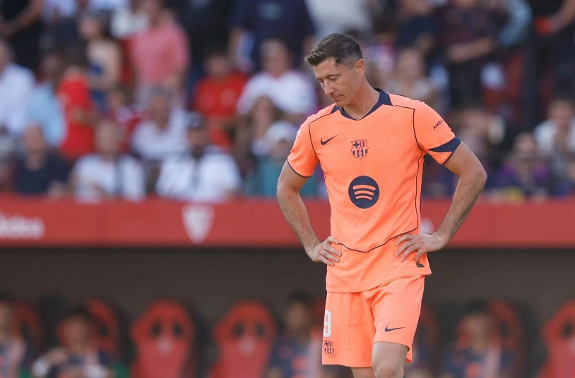 Lewandowski không nằm  trong kế hoạch dài hạn của Barcelona